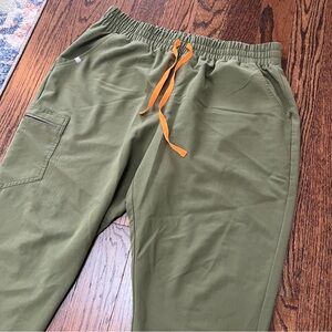 Figs High Waisted Joggers- Martini Olive
